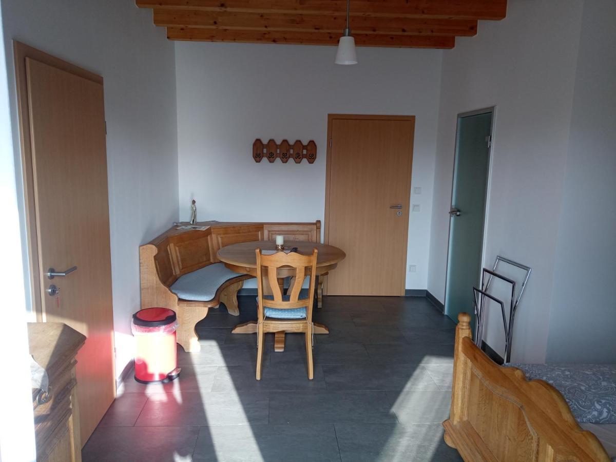 Apartamento Sonnenhof Weilmunster Exterior foto